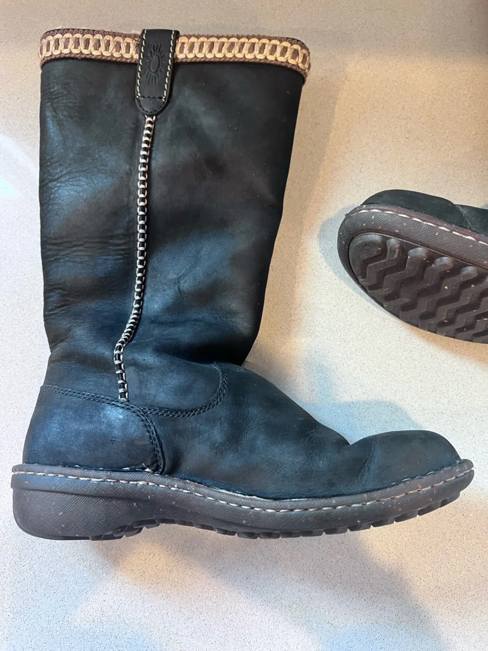 UGG Swell Tall Black Leather Sheepskin Tasman Boots Size 8